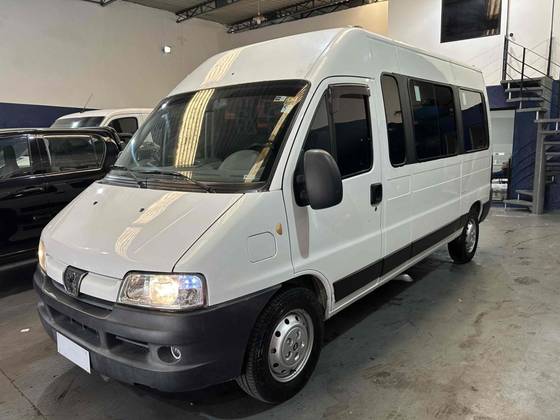 PEUGEOT BOXER 2.3 HDI 330 PASSAGEIRO 16 LUGARES 8V DIESEL 3P MANUAL